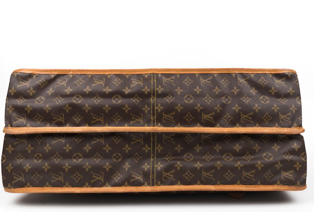 Rare Vintage Louis Vuitton Chasse Bag