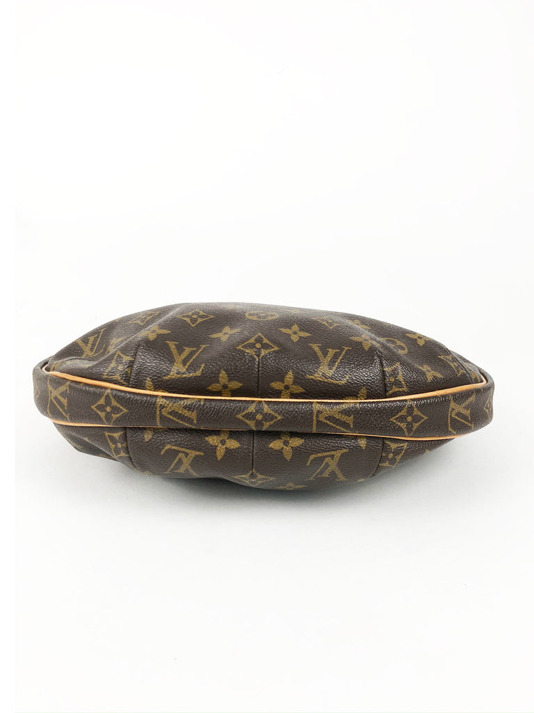Louis Vuitton - Croissant bag MM