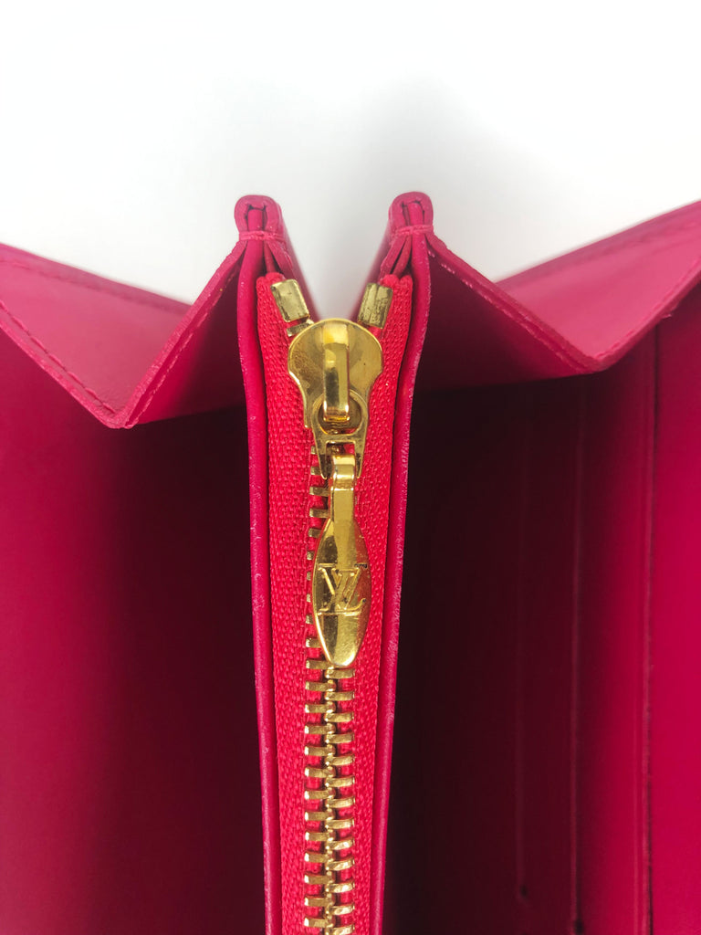 Louis Vuitton - Pink wallet Sarah